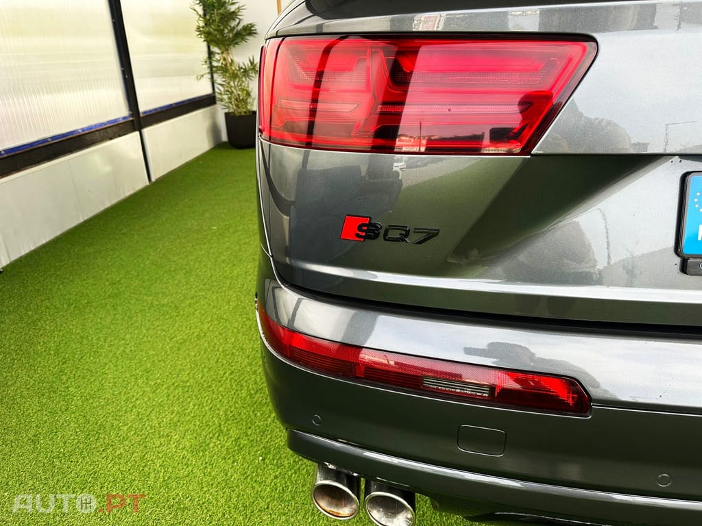 Audi Q7 quattro