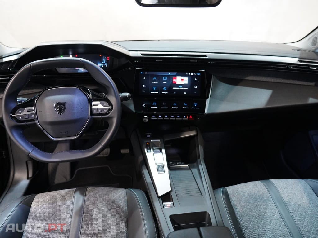 Peugeot 408 1.2 PureTech Allure EAT8