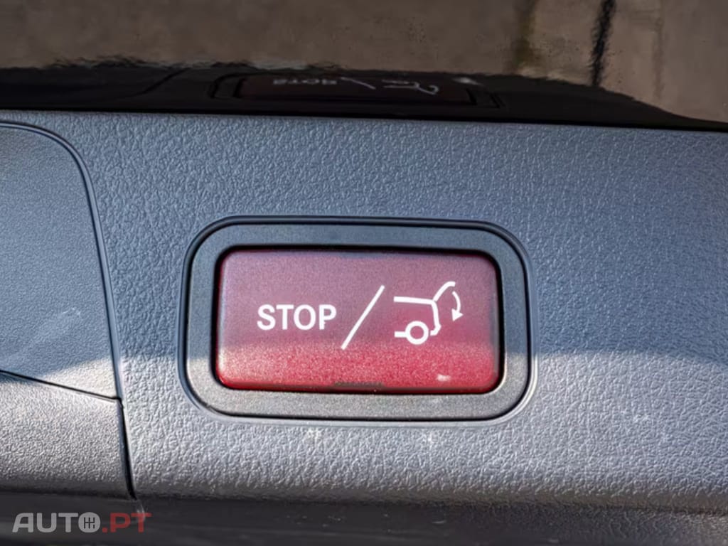 Mercedes-Benz EQB 300 4M AMG-Sport I.V.A DEDUTIVEL