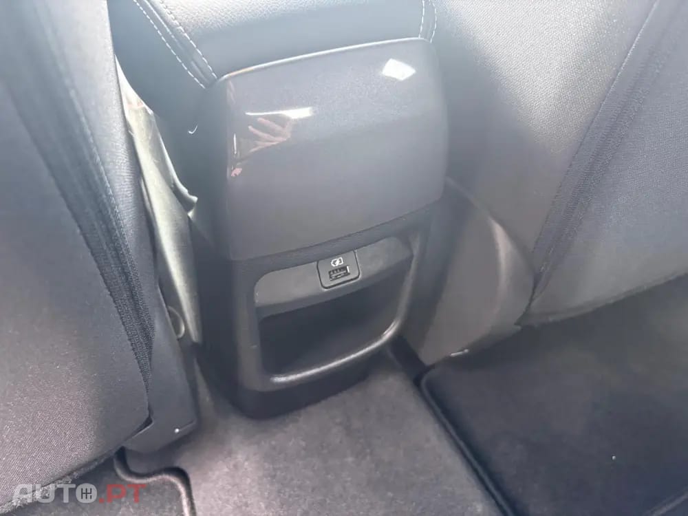 Nissan Juke 1.6 Hybrid N-Connecta