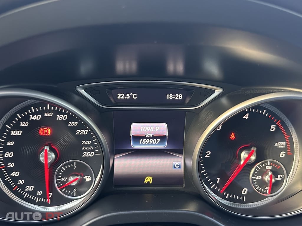 Mercedes-Benz CLA 200 d Shooting Brake AMG Line