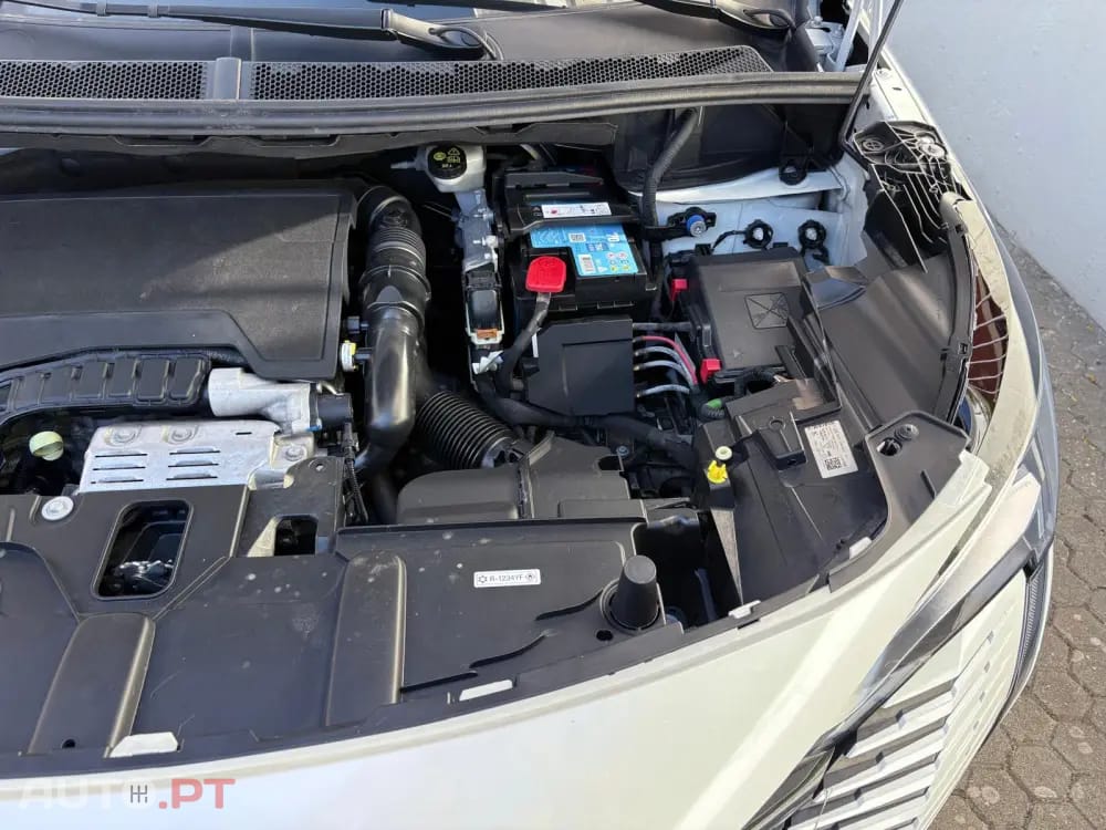 Peugeot 5008 1.2 PureTech Allure EAT8