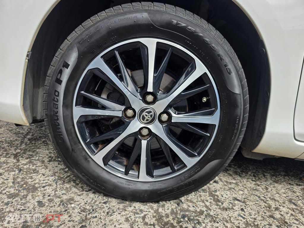 Toyota Yaris 1.0 VVT-i Comfort