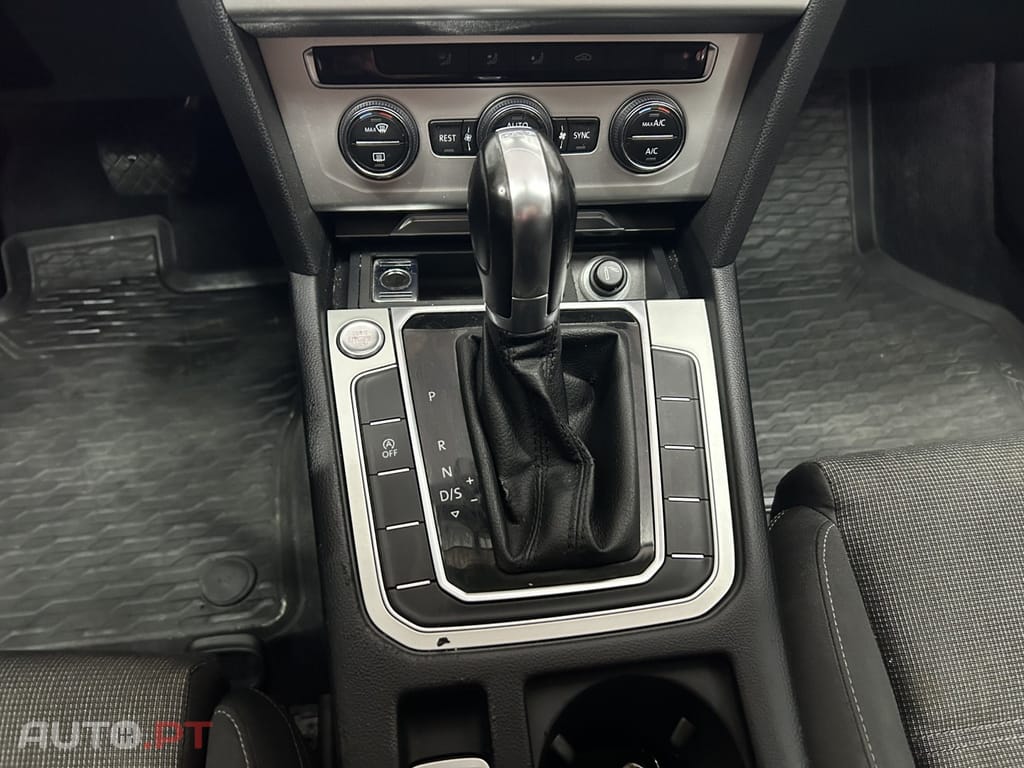 Volkswagen Passat Variant 1.6 TDI Confortline DSG