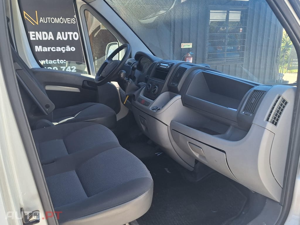 Peugeot Boxer 2.2 HDI 3 Lugares