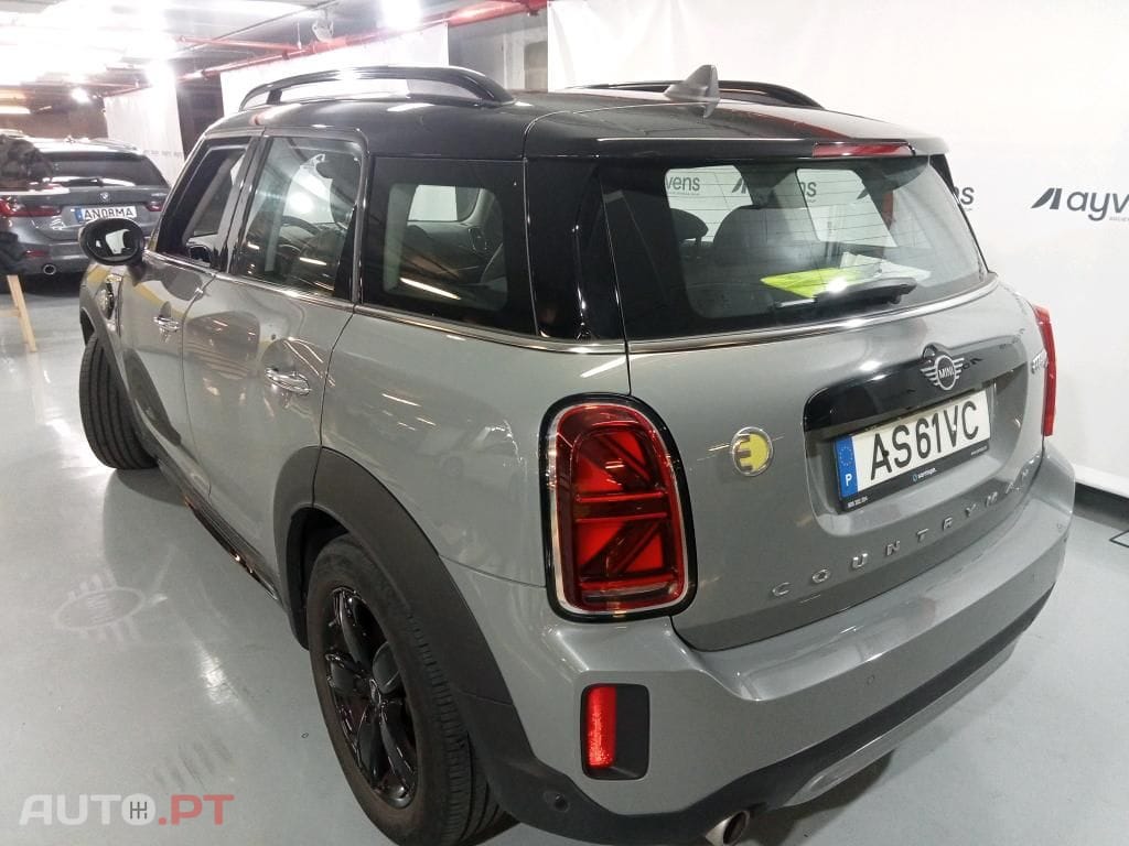 MINI Countryman Cooper SE Premium Essential Auto