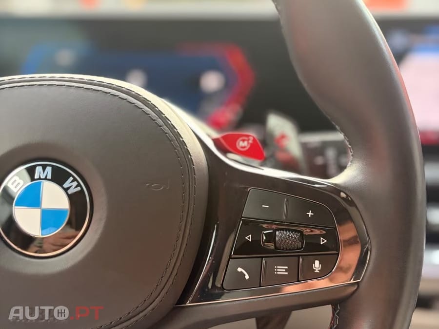 BMW XM BASE