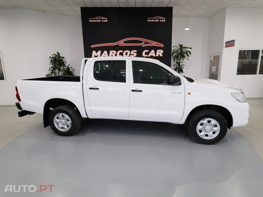 Toyota Hilux 2.5 D-4D 4WD CD PM