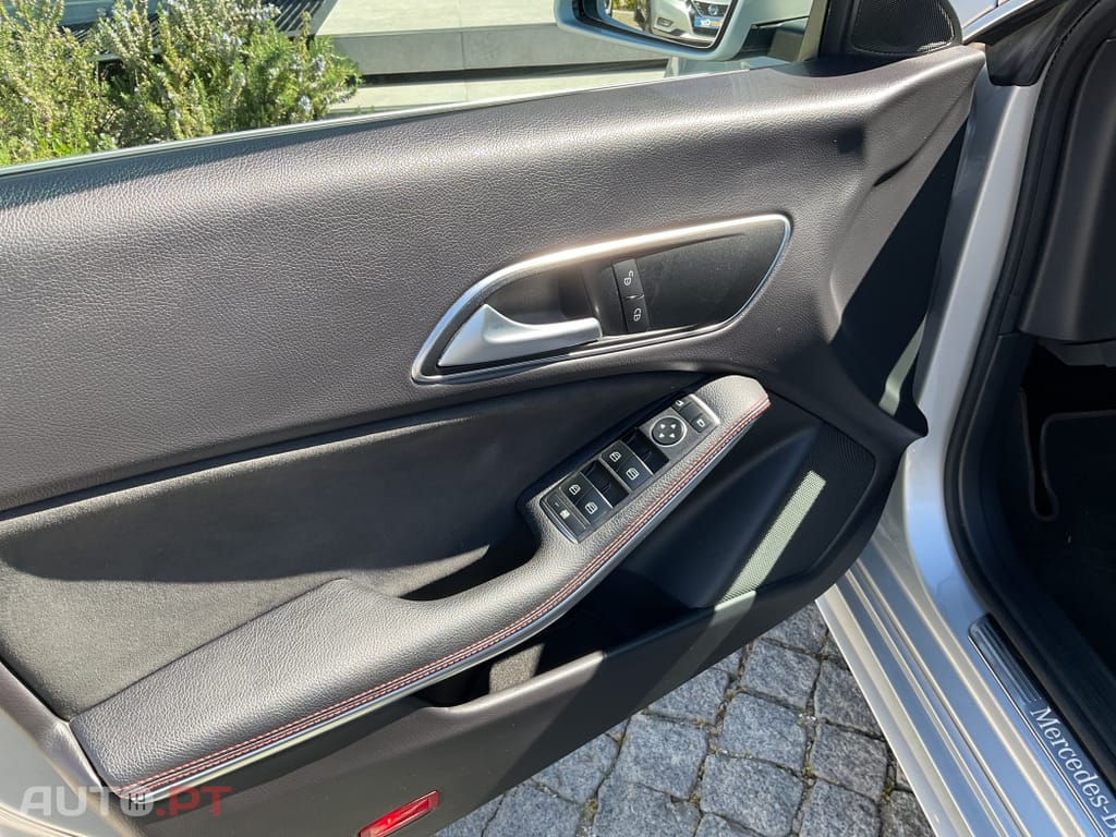 Mercedes-Benz CLA 180 d Shooting Brake AMG Line Aut.