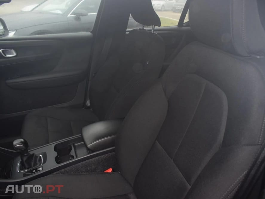 Volvo XC40 2.0 D3 Momentum