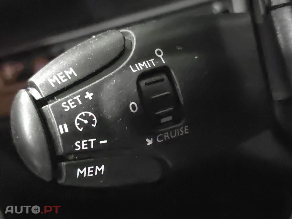 Peugeot 3008 1.5 BlueHDi Allure EAT8