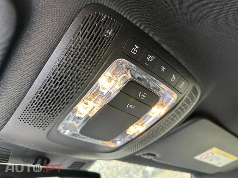 Mercedes-Benz A 250 e AMG Line