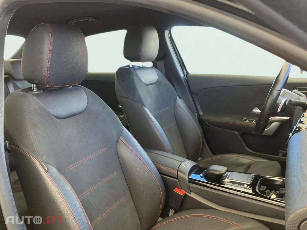 Mercedes-Benz A 250 Limousine e AMG Line