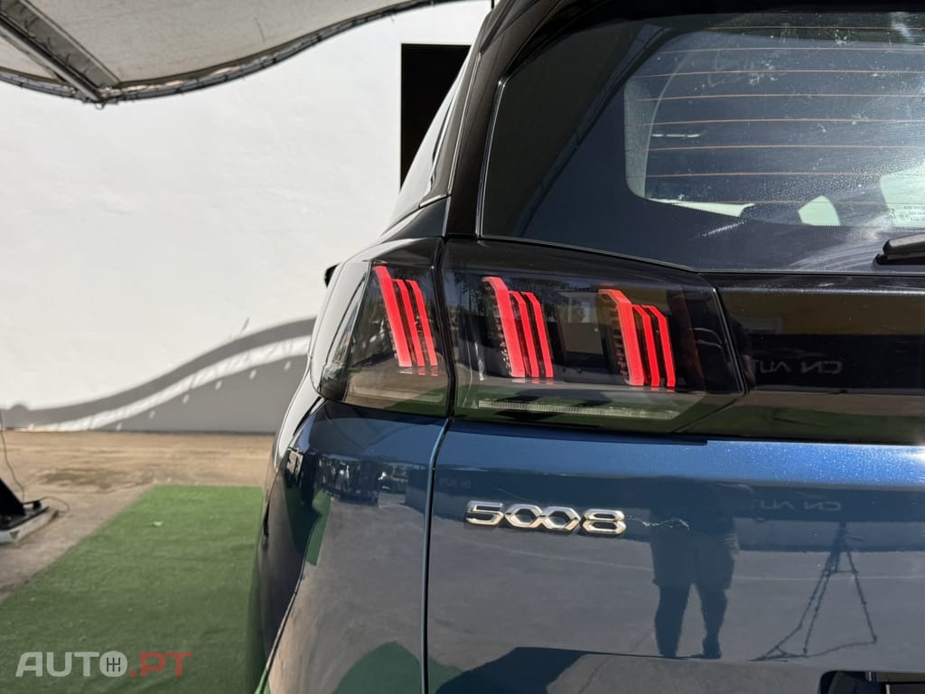 Peugeot 5008 1.5 BlueHDi Allure EAT8