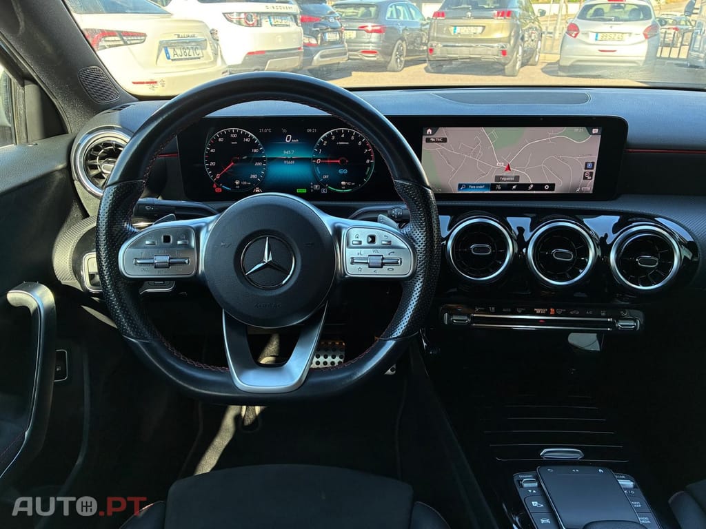 Mercedes-Benz A 250 e AMG Line