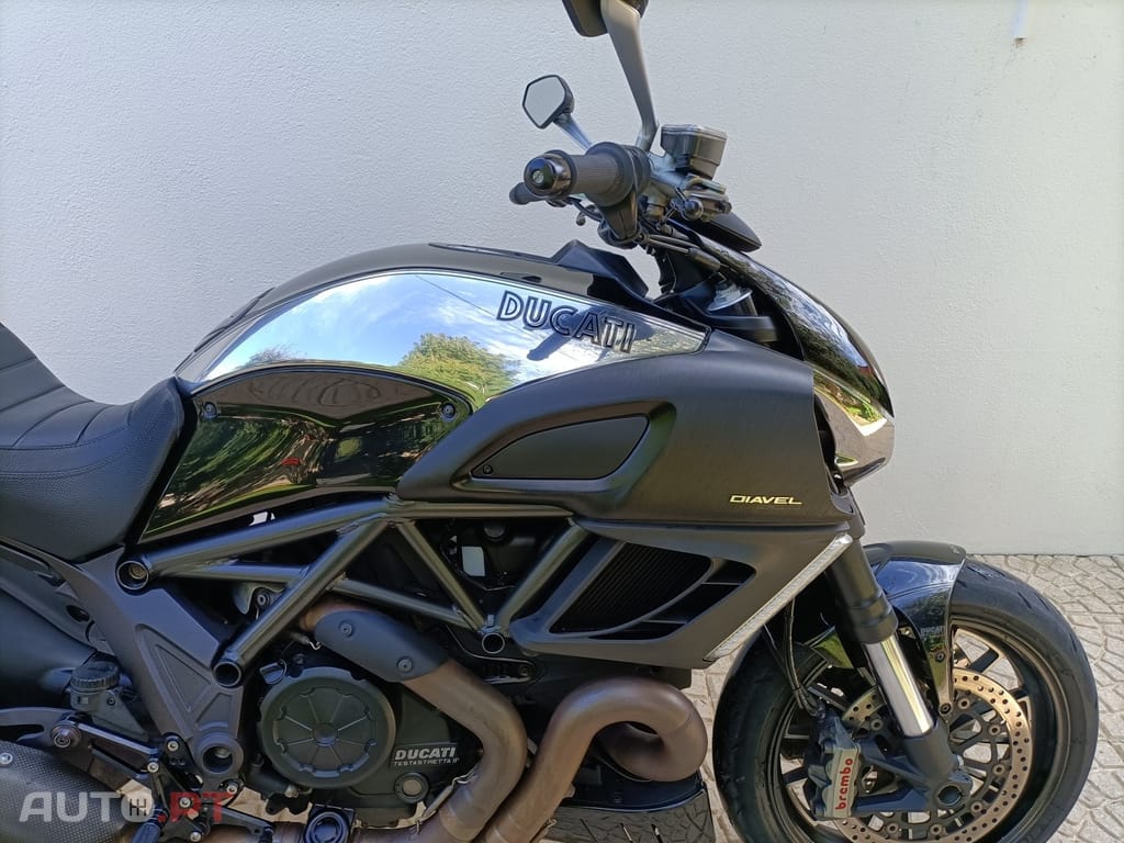 Ducati Diavel 1200 CROMO ABS COM EXTRAS