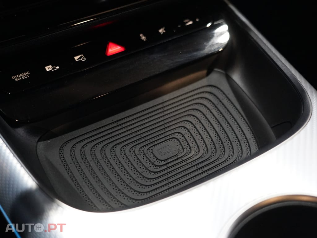 Mercedes-Benz CLA 250 com tecnologia EQ