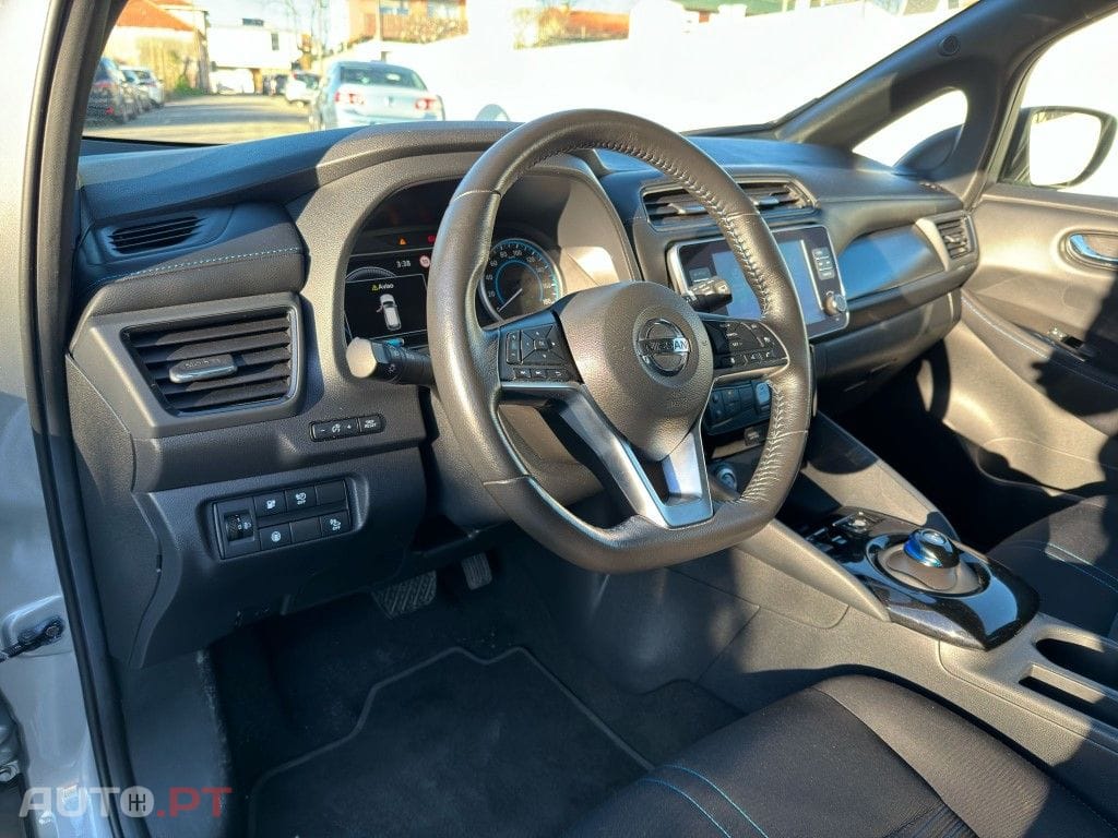 Nissan Leaf Tekna ProPilot Park