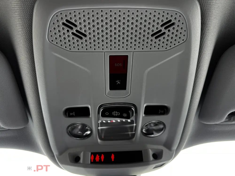 Peugeot E-2008 50 kWh Active Pack