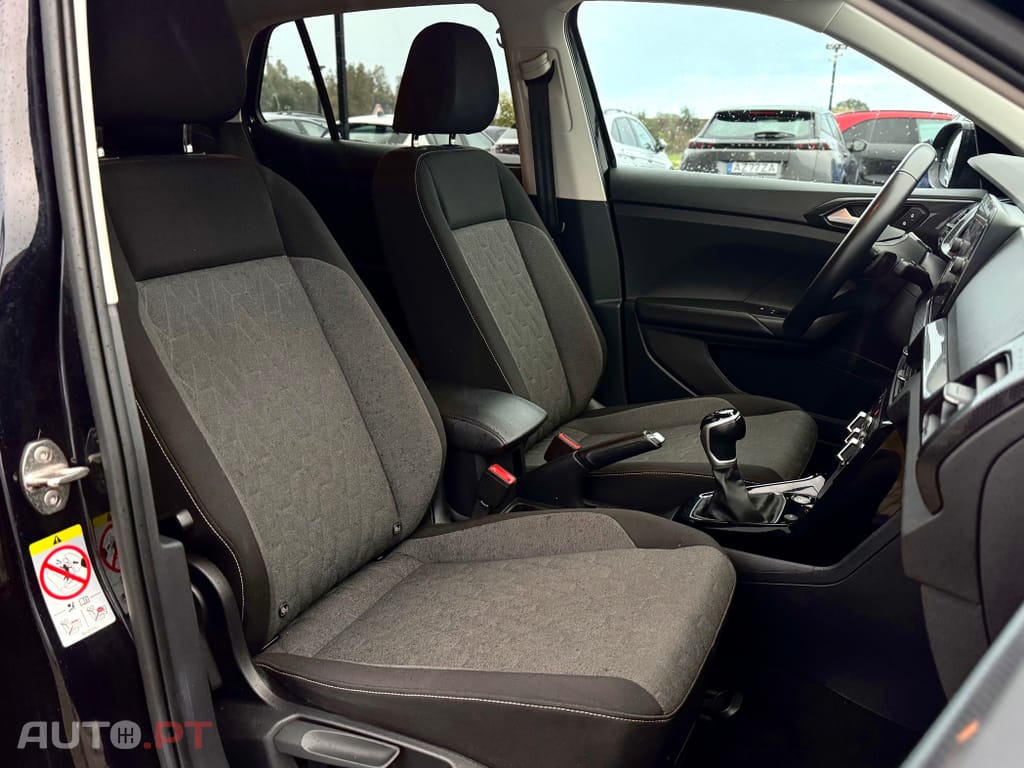 Volkswagen T-Cross 1.0 TSI Urban DSG