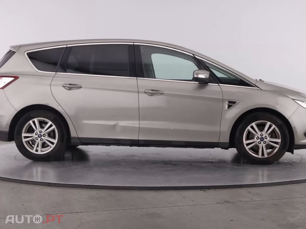 Ford S-Max 2.0 TDCi Titanium