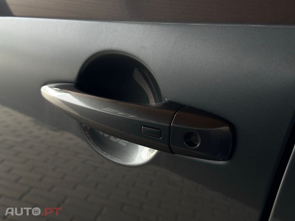 Nissan Qashqai 1.3 DIG-T Tekna SKY