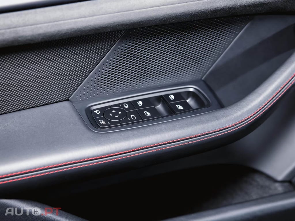 Porsche Taycan GTS I.V.A DEDUTIVEL 