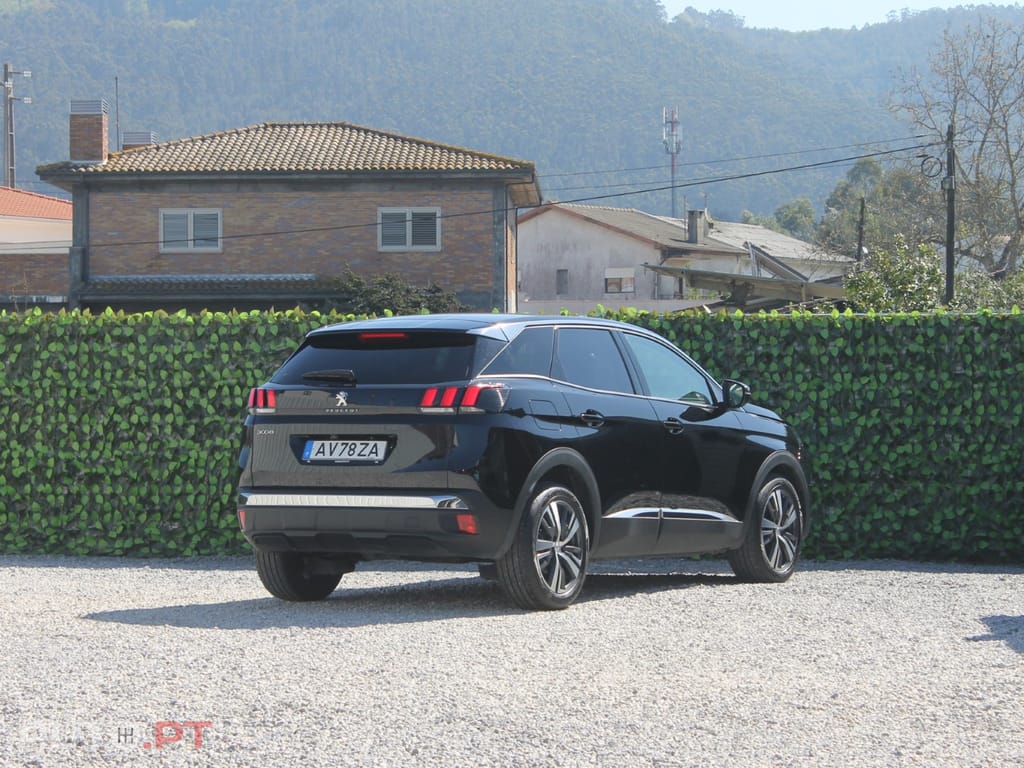 Peugeot 3008 1.5 BlueHDi Allure