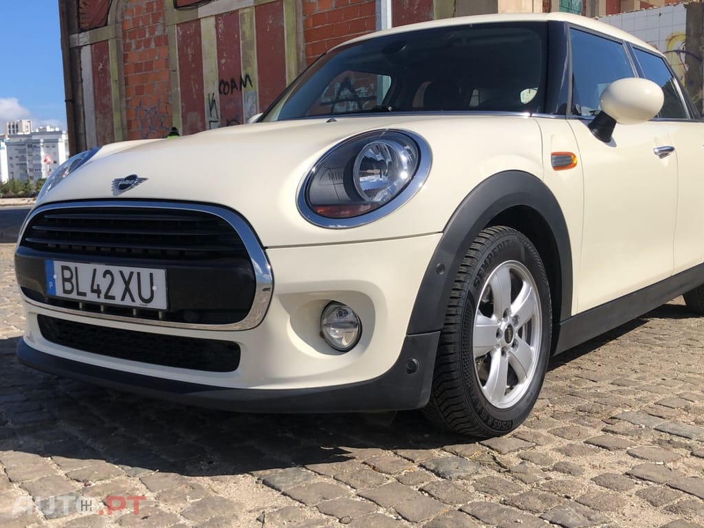MINI Cooper Cooper Aut.