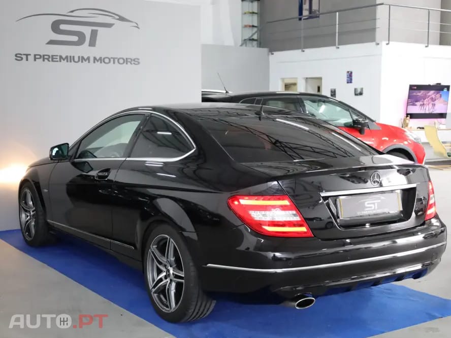 Mercedes-Benz C 220 CDI DPF (BlueEFFICIENCY)