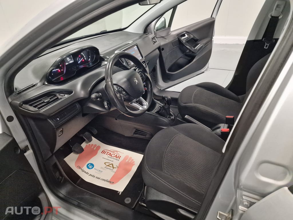 Peugeot 208 1.6 BlueHDi Active