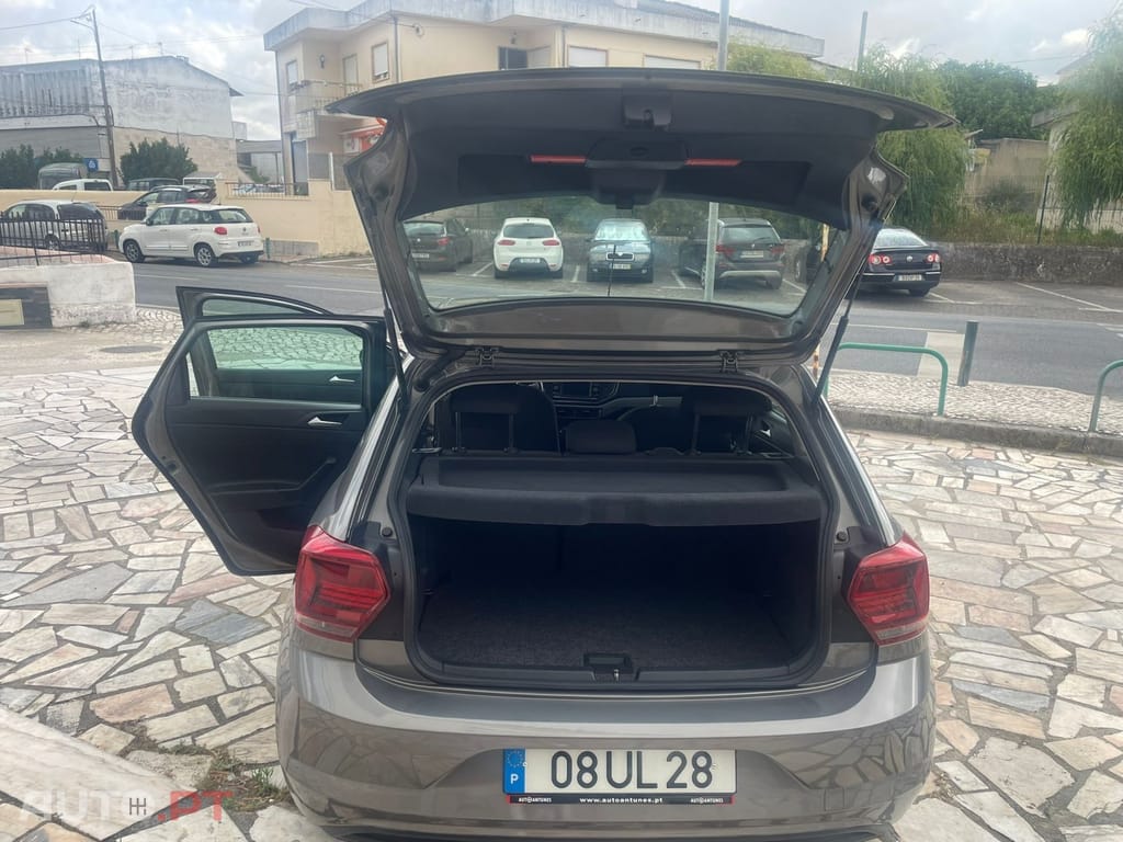 Volkswagen Polo 1.0 Confortline Nav