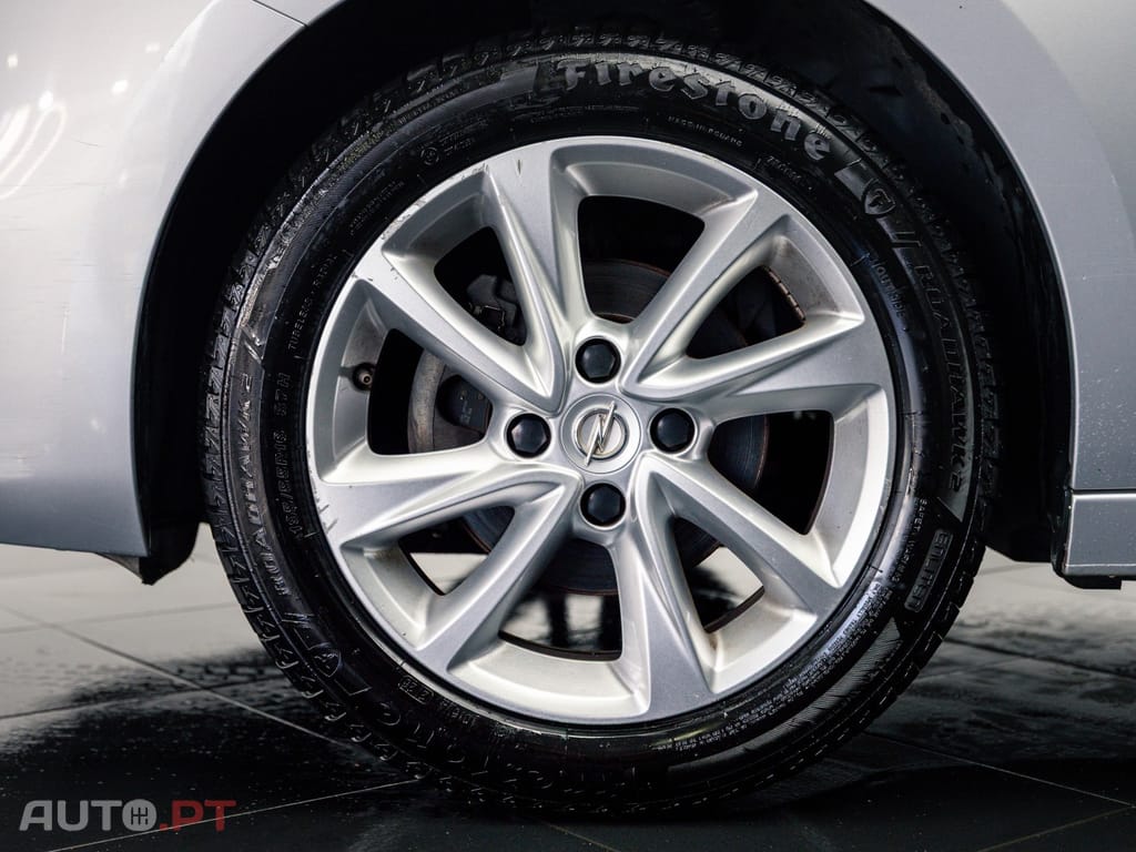 Opel Corsa 1.2 Business Edition — fotografia 8
