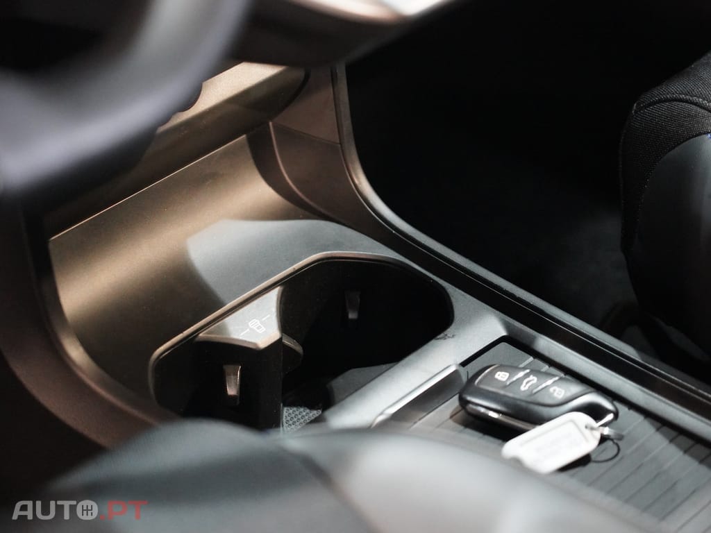 MG MG4 64 kWh Luxury