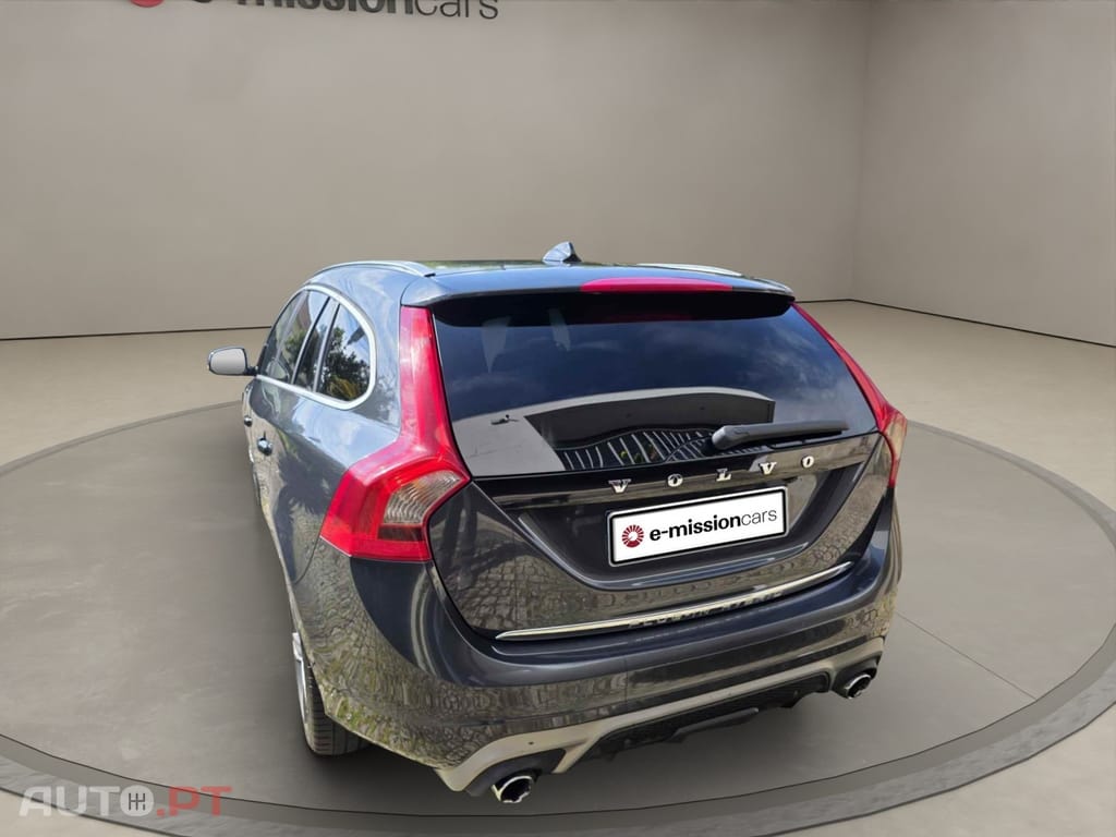Volvo V60 D6 Twin Engine Geartronic RDesign