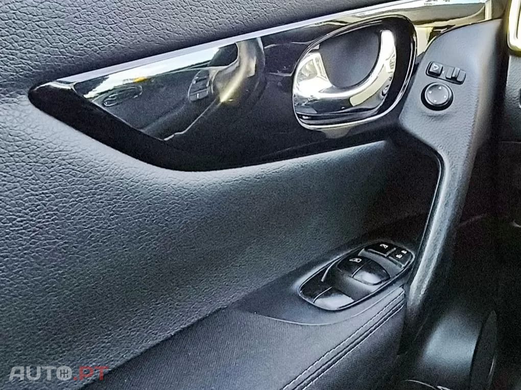 Nissan Qashqai 1.5 dCi N-Connecta RS+PS