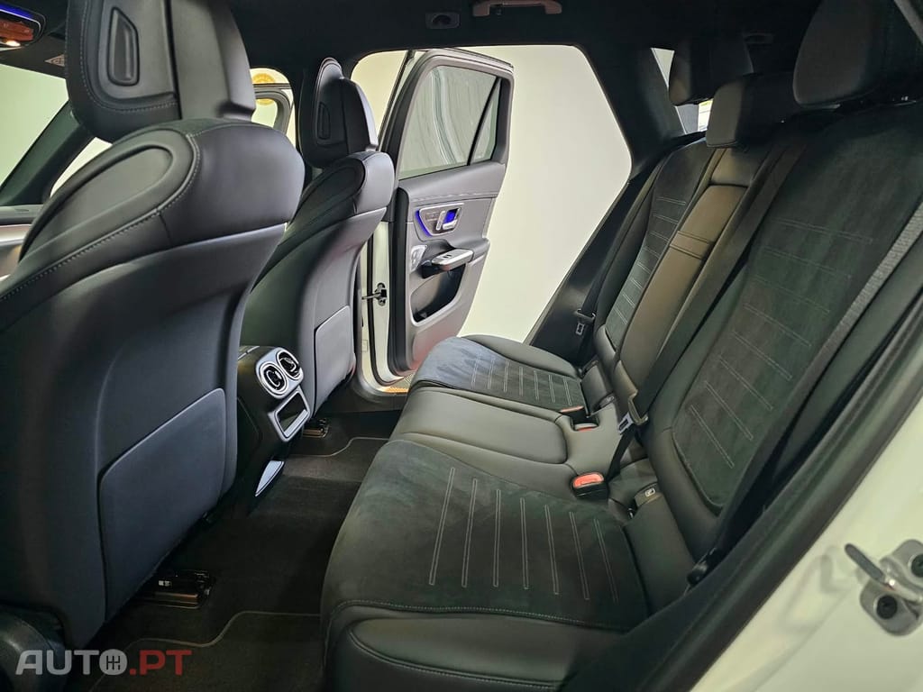 Mercedes-Benz GLC 300 de 4MATIC AMG Line