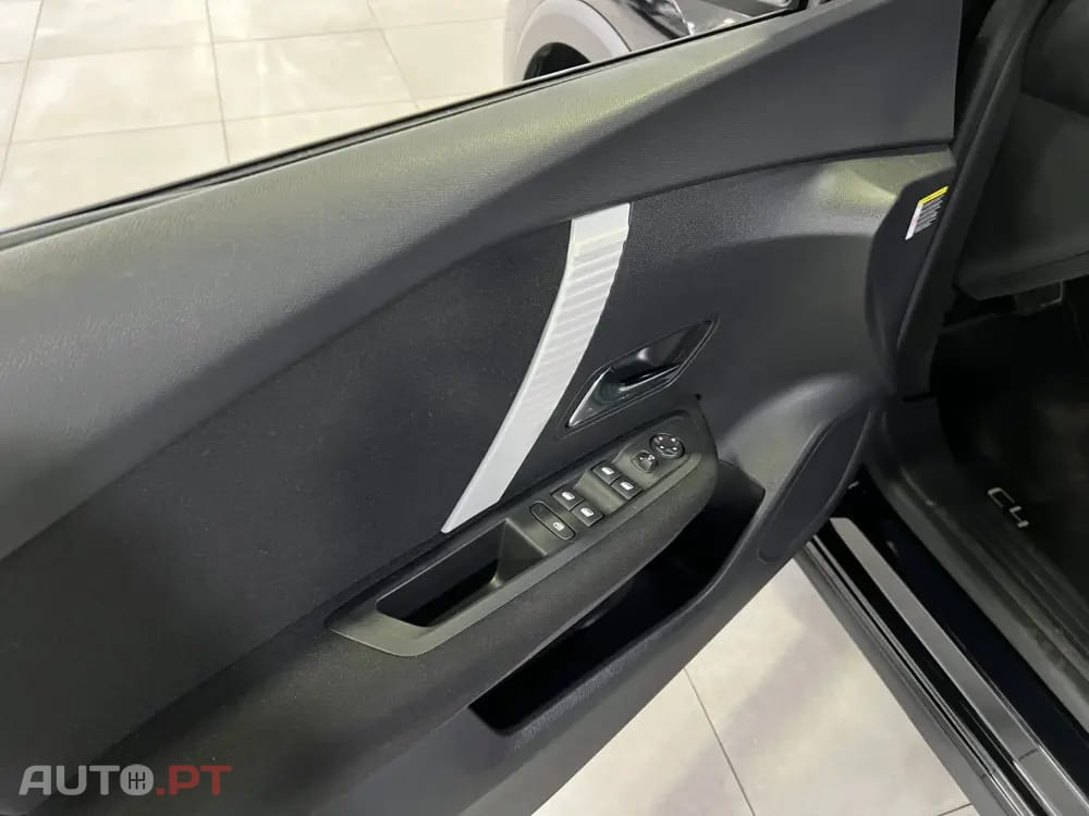 Citroen C4 1.2 Hybrid Plus e-DSC6