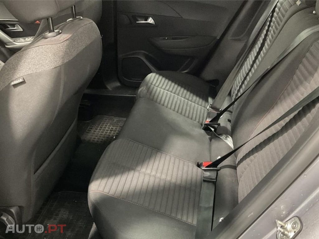 Peugeot 2008 1.5 BlueHDi Active Pack