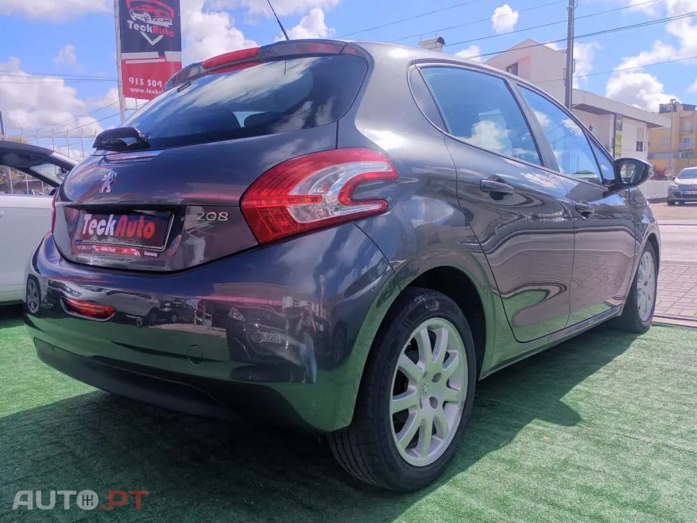 Peugeot 208 1.4 HDi Active