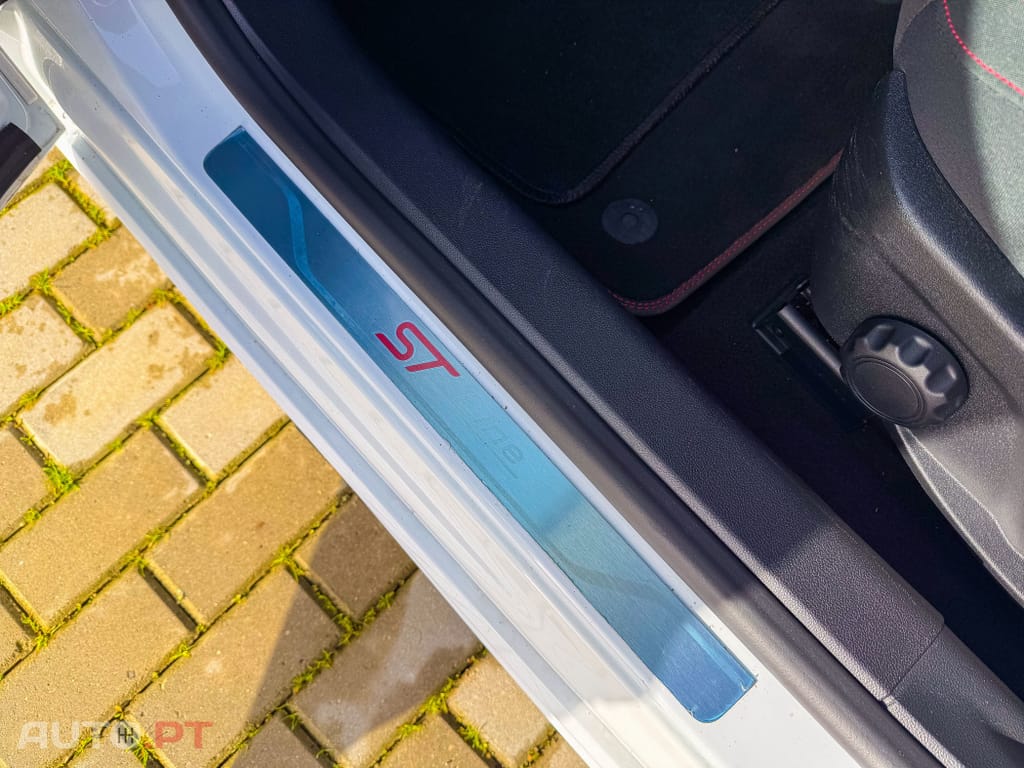 Ford Focus 1.0 EcoBoost ST-Line