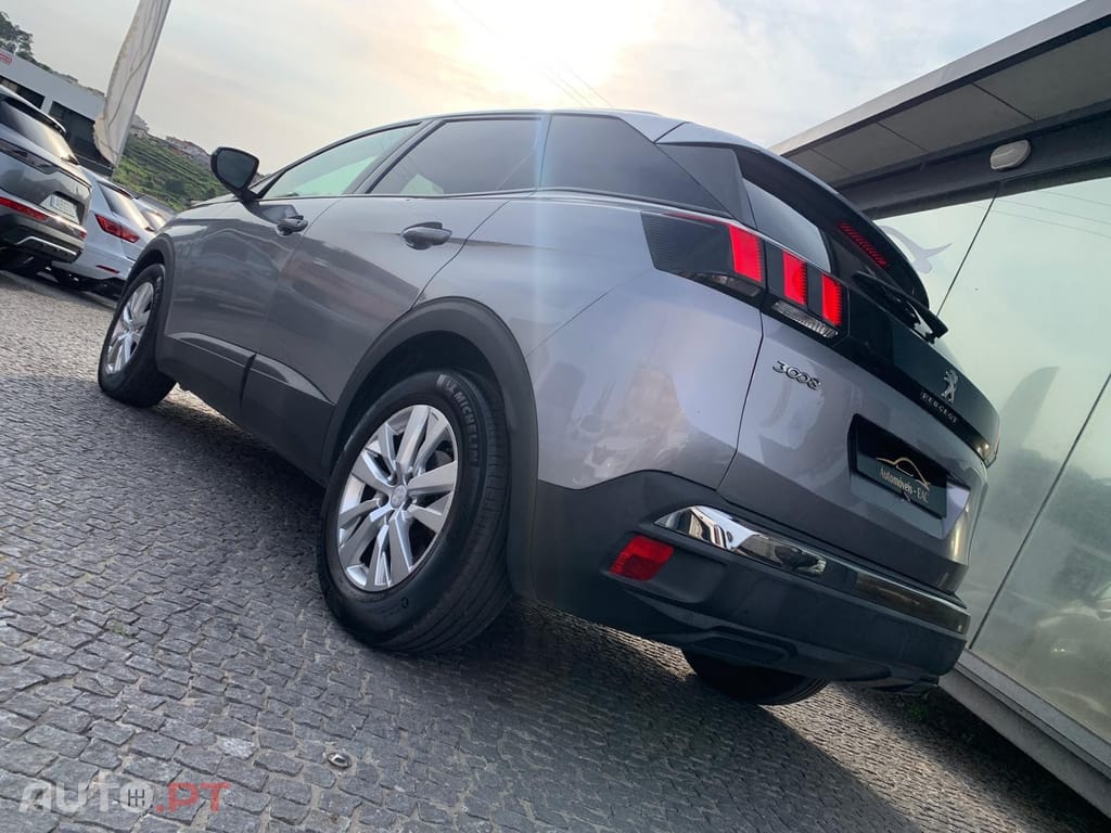 Peugeot 3008 1.5 BlueHDi Active