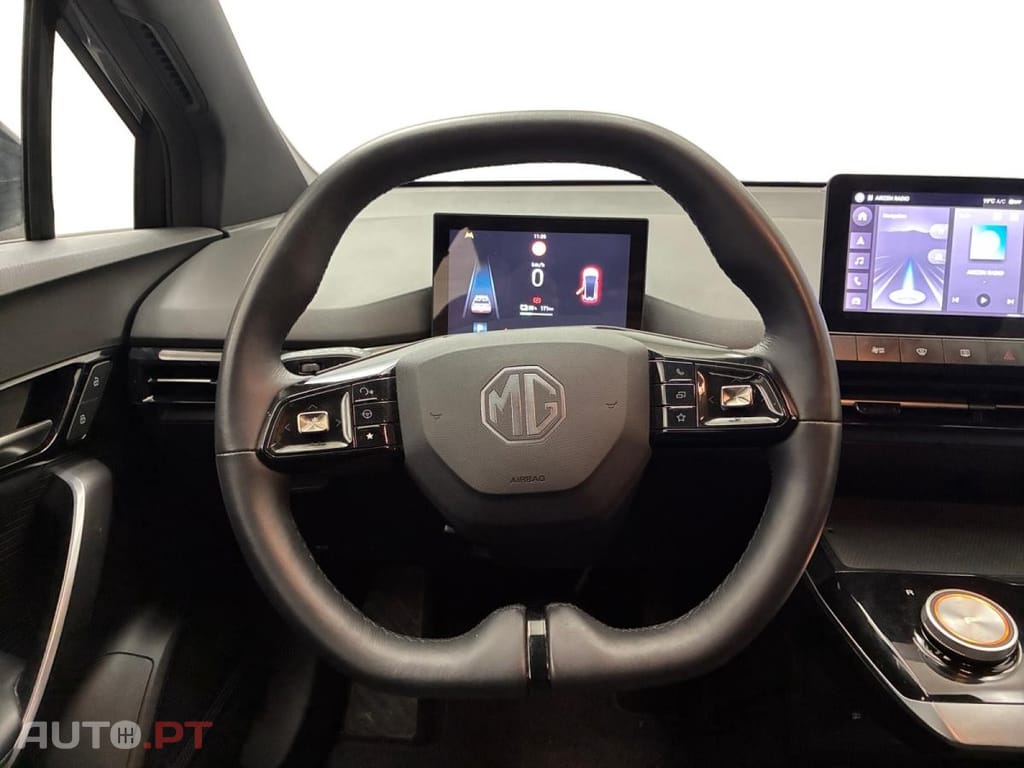 MG MG4 64 kWh Luxury