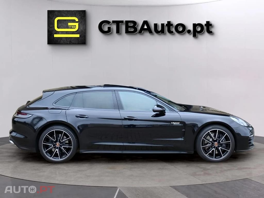 Porsche Panamera 4 E Hybrid