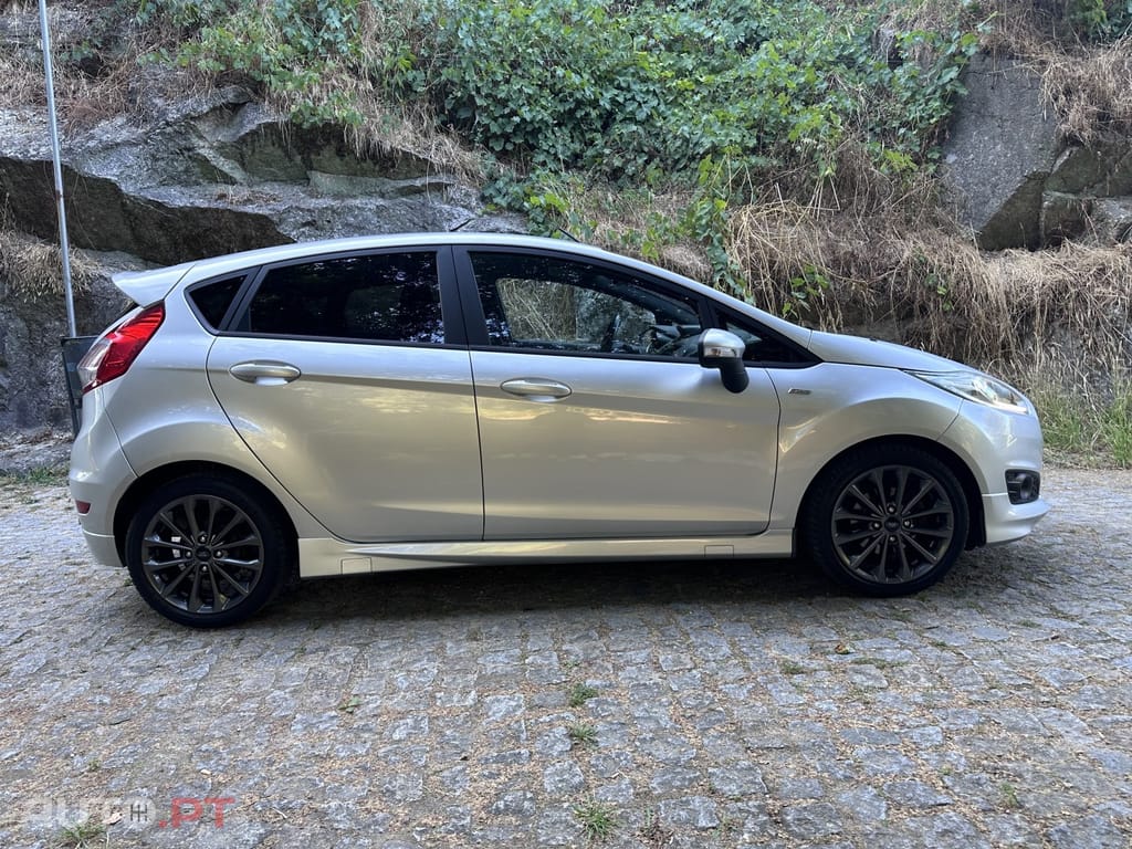 Ford Fiesta 1.0 EcoBoost S&S ST-LINE