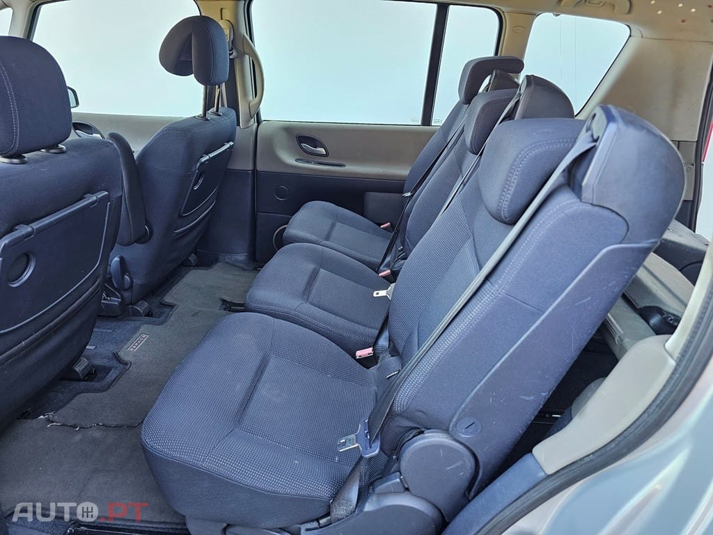 Renault Grand Espace 1.9 dCi Confort 6L
