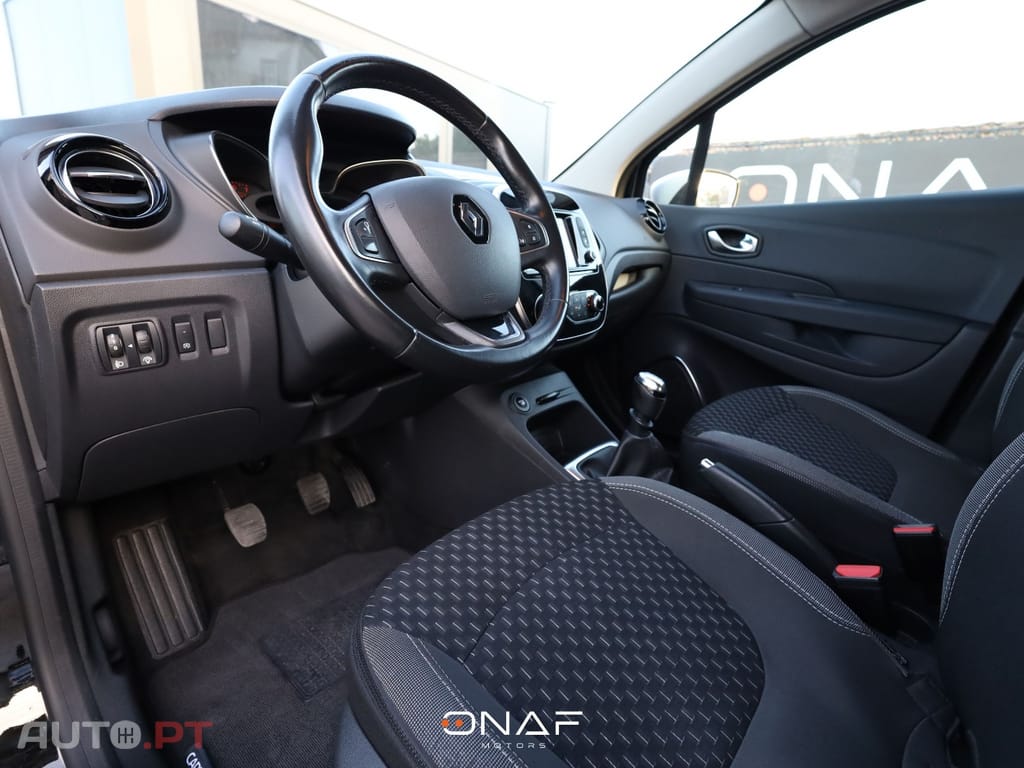 Renault Captur 1.3 Tce 130 Cv Intens