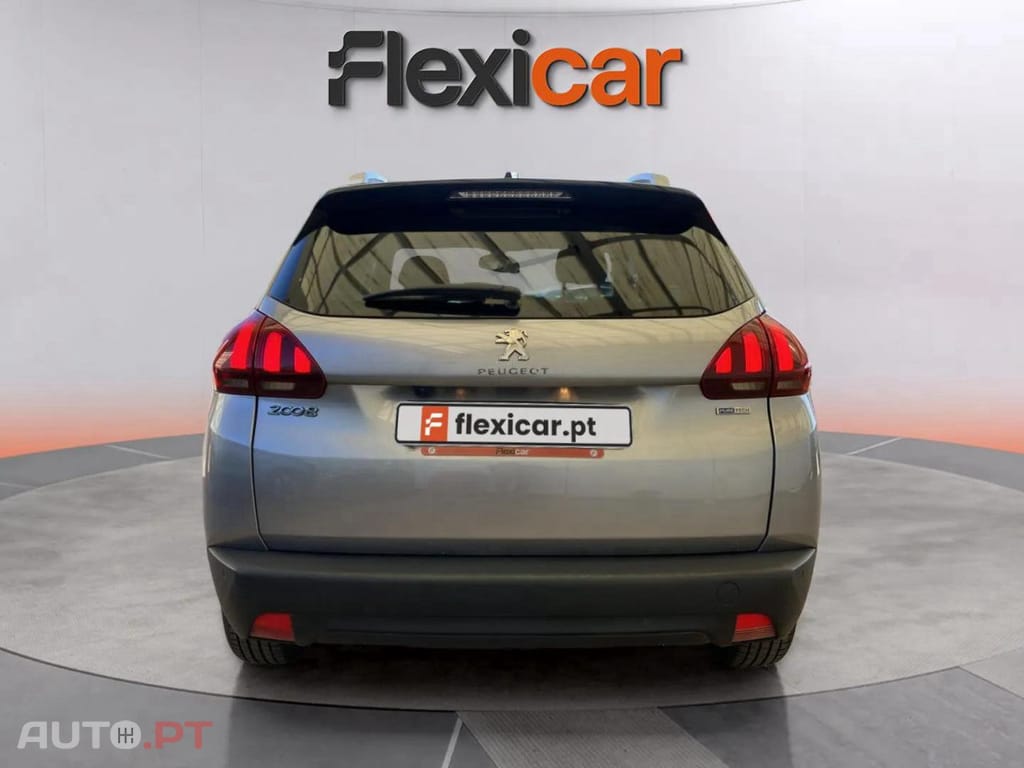 Peugeot 2008 1.2 PureTech Style