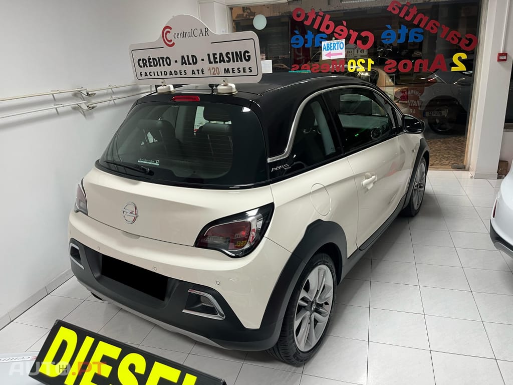 Opel Adam 1.0 T Rocks