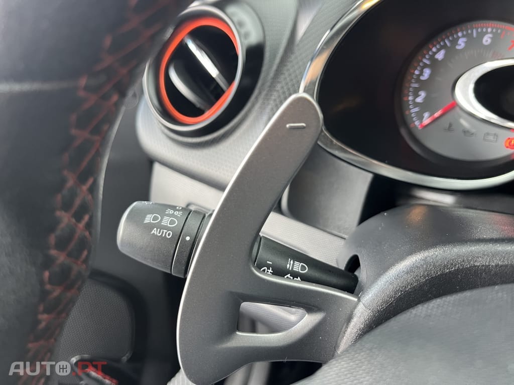 Renault Clio 1.6 T RS EDC